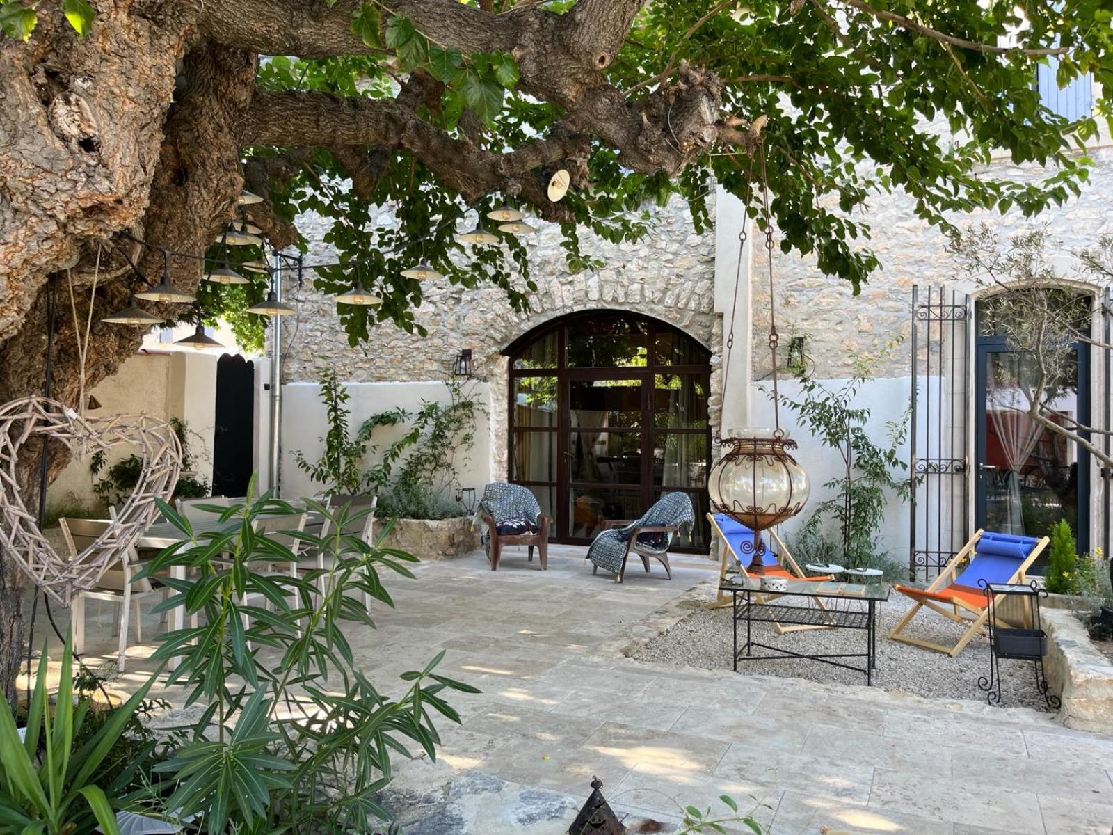 Le Mas D'Emilienne Coudoux Exterior photo